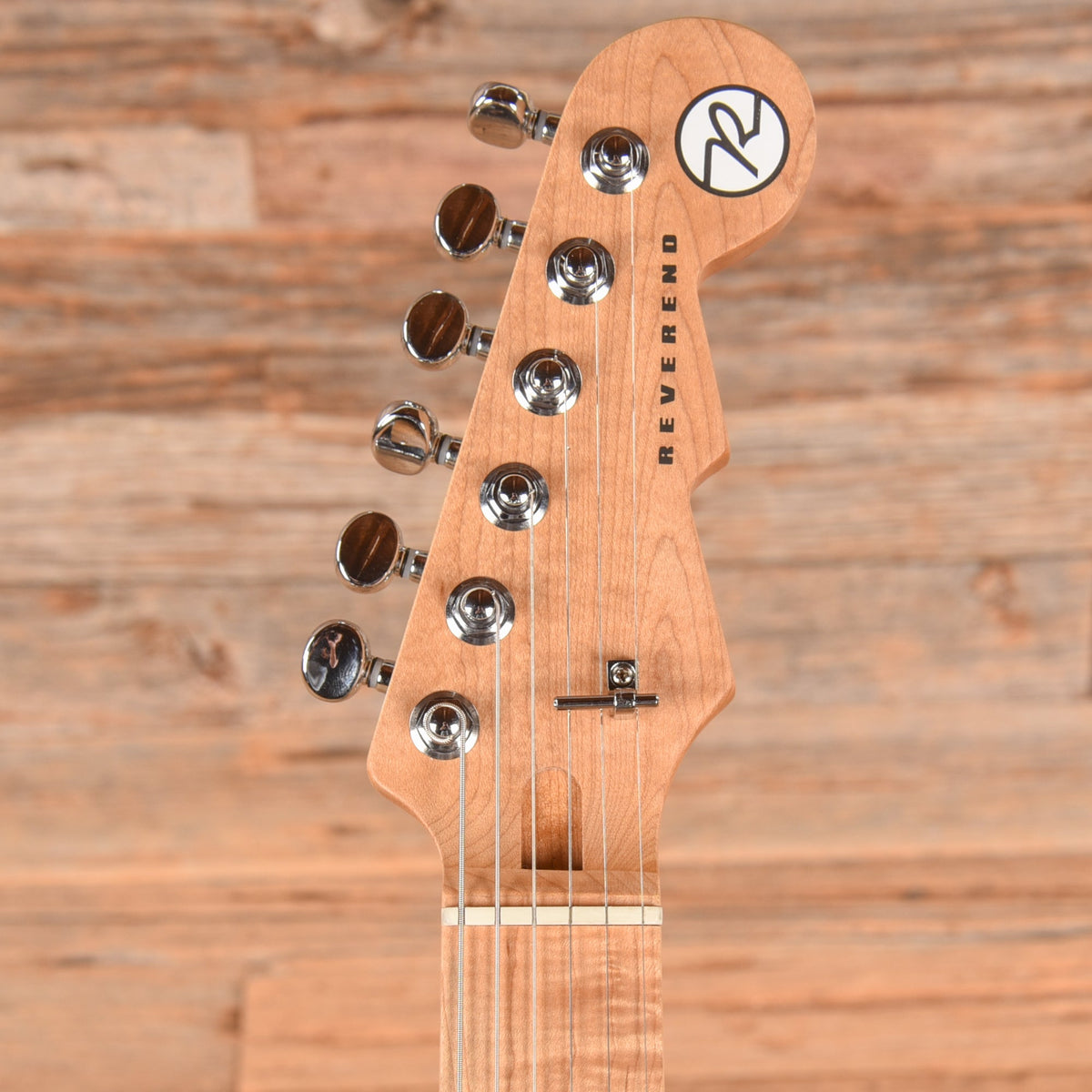 Reverend Jetstream 390 Black - View 6 | MusicMarket