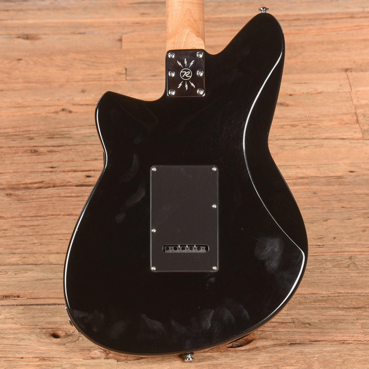 Reverend Jetstream 390 Black - View 3 | MusicMarket