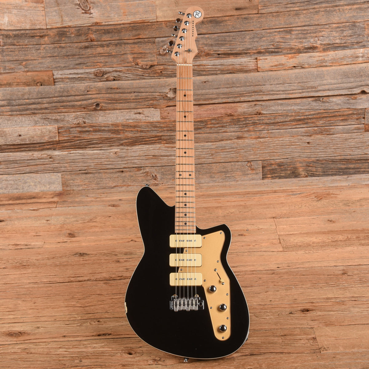 Reverend Jetstream 390 Midnight Black - View 4 | MusicMarket