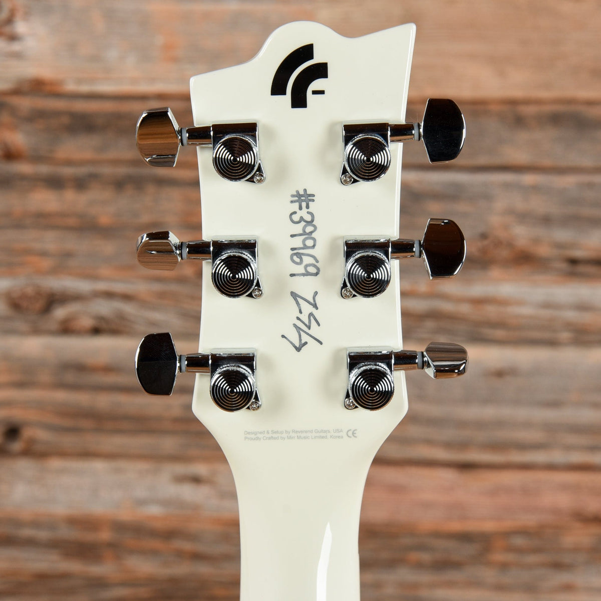 Reverend Robin Finck Signature White 2020 - View 7 | MusicMarket