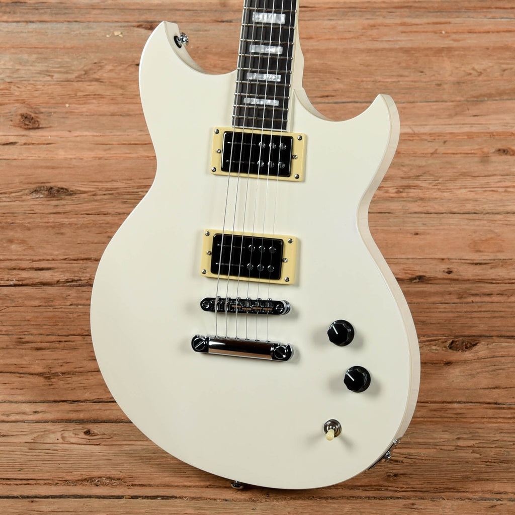 Reverend Robin Finck White - View 2 | MusicMarket