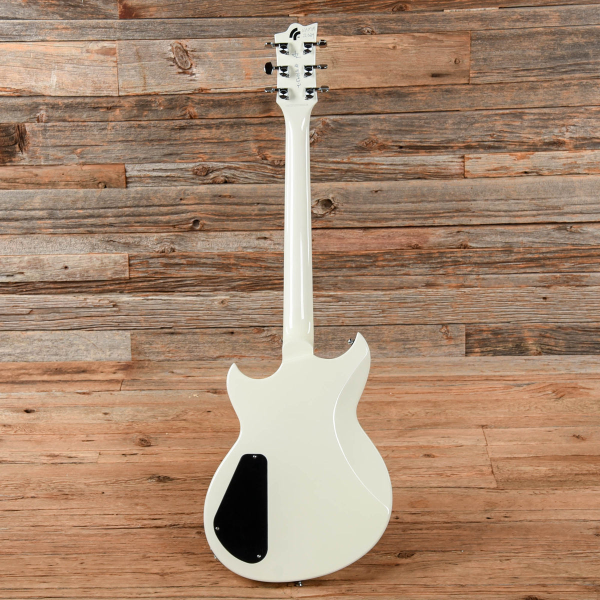 Reverend Robin Finck White - View 5 | MusicMarket