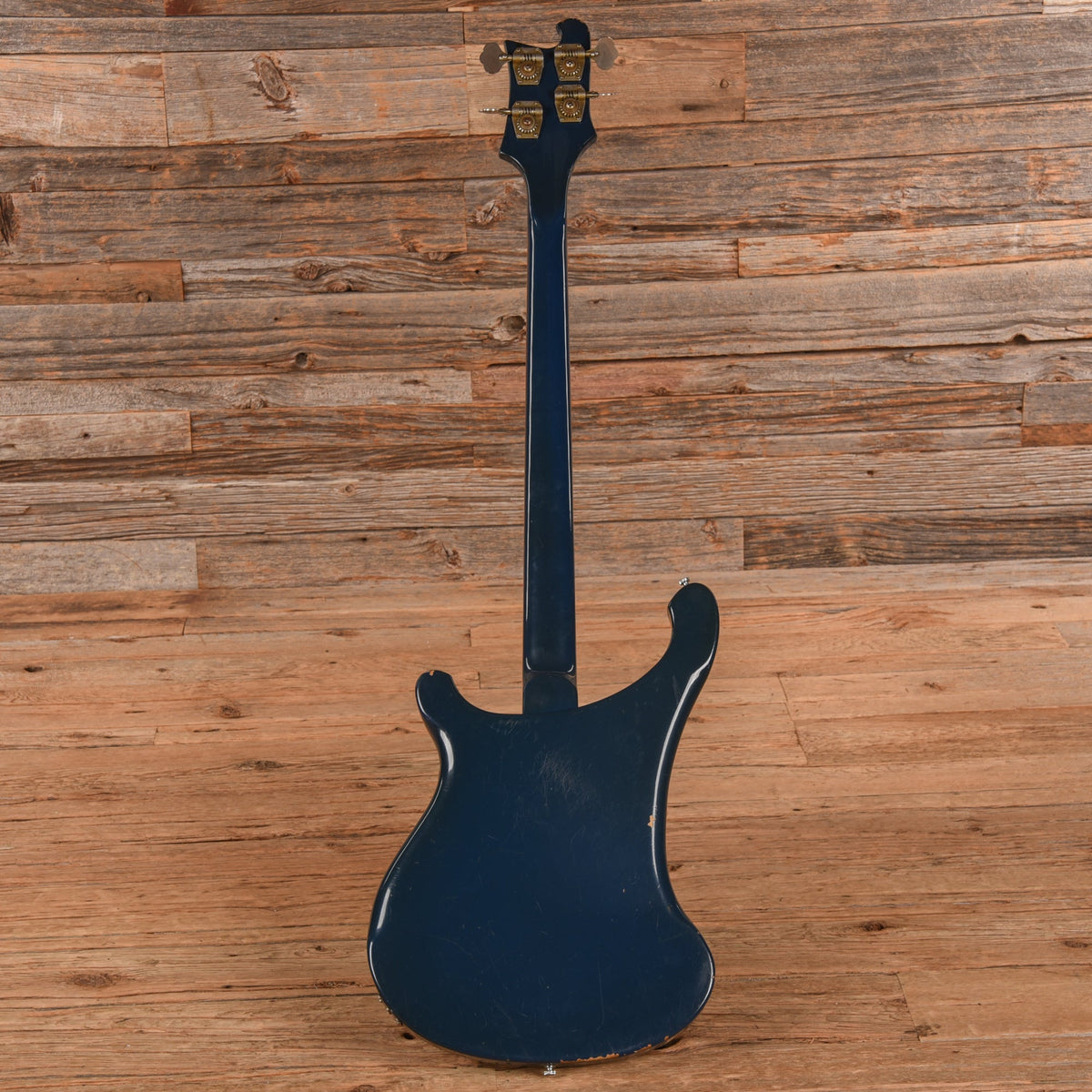 Rickenbacker 4000 Bass Midnight Blue 1980 - View 5 | MusicMarket