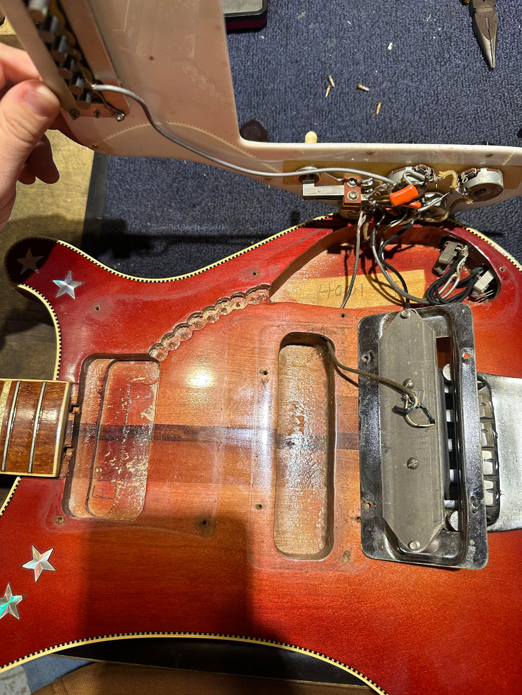 Rickenbacker 4001 Fireglo 1972 - View 12 | MusicMarket