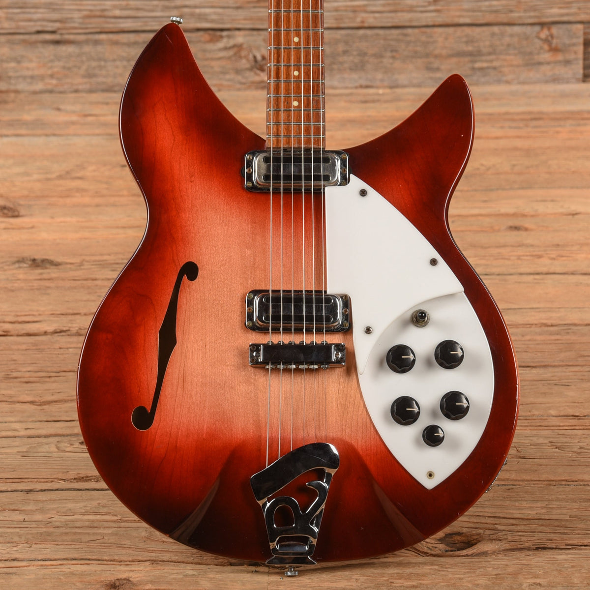 Rickenbacker Rose Morris Fireglo 1964 - MusicMarket