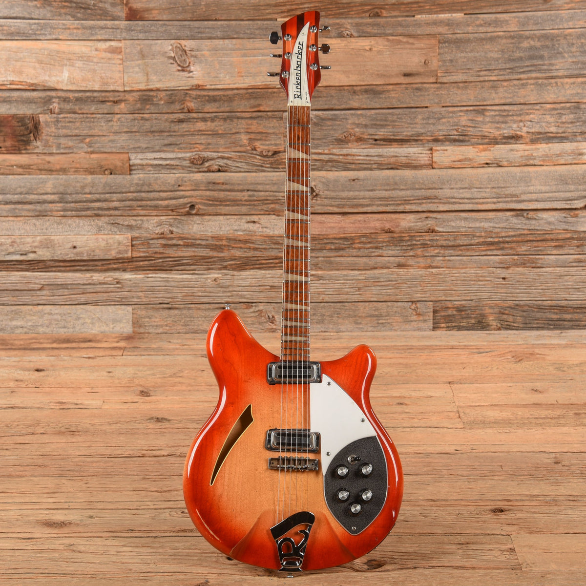 Rickenbacker 365 Fireglo 1966 - View 4 | MusicMarket