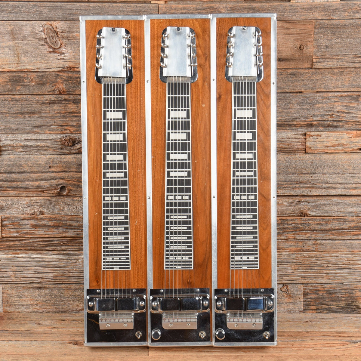 Rickenbacker 518 Triple Neck Console 1956 - View 4 | MusicMarket