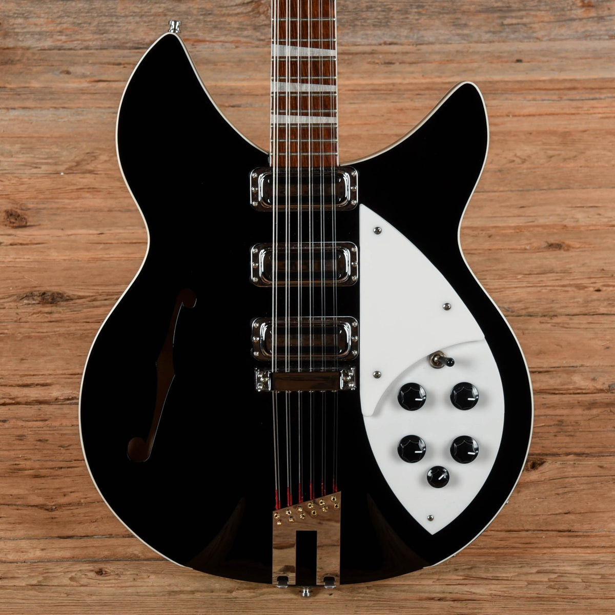 Rickenbacker 1993Plus Jetglo 2025 - MusicMarket
