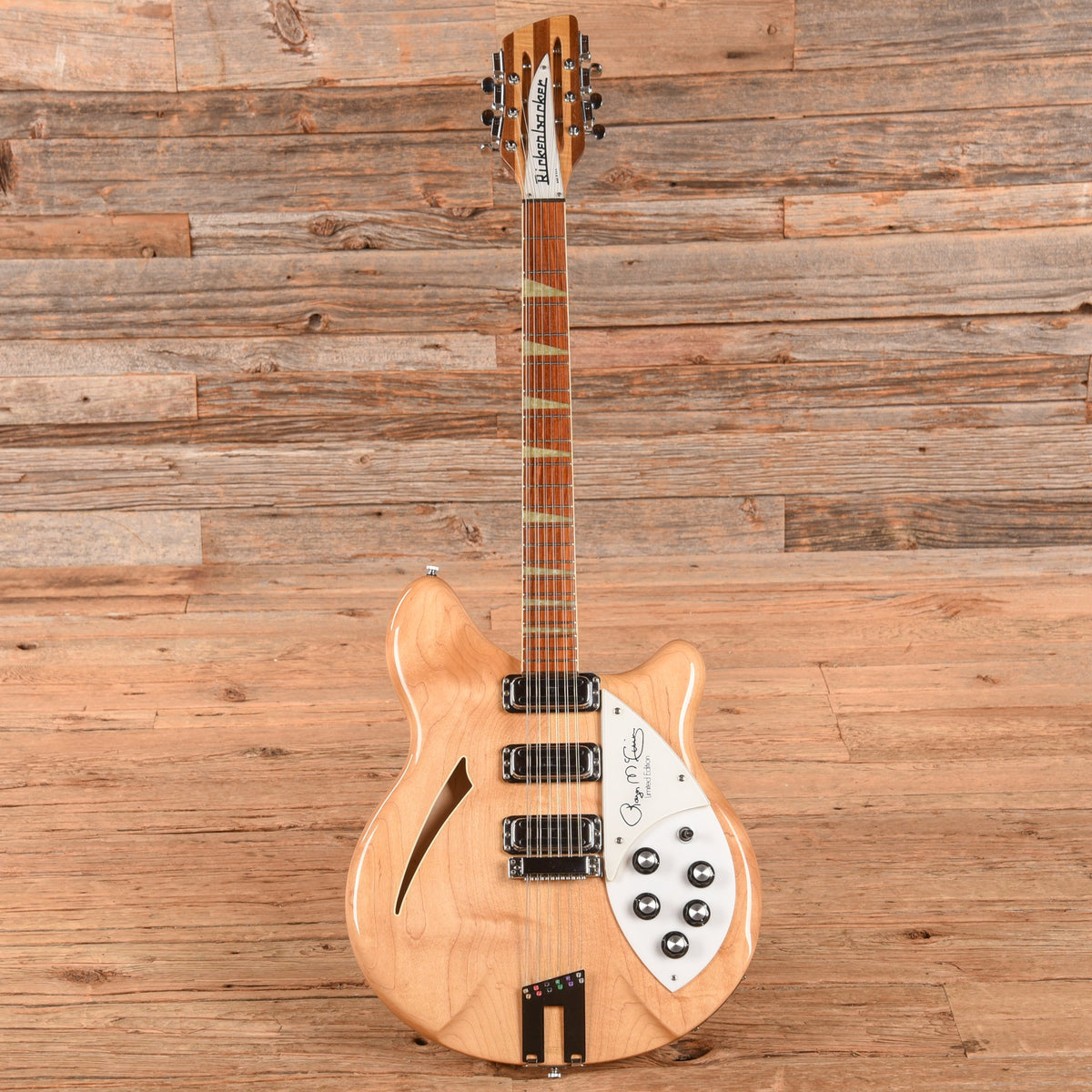 Rickenbacker 370/12 Roger McGuinn Signature Natural - View 4 | MusicMarket