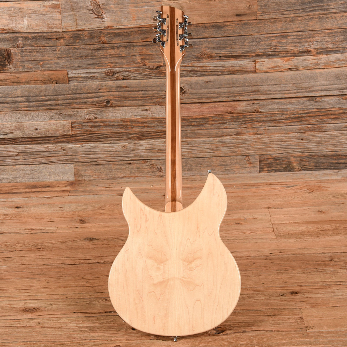 Rickenbacker 330/12 Mapleglo 2021 - View 5 | MusicMarket