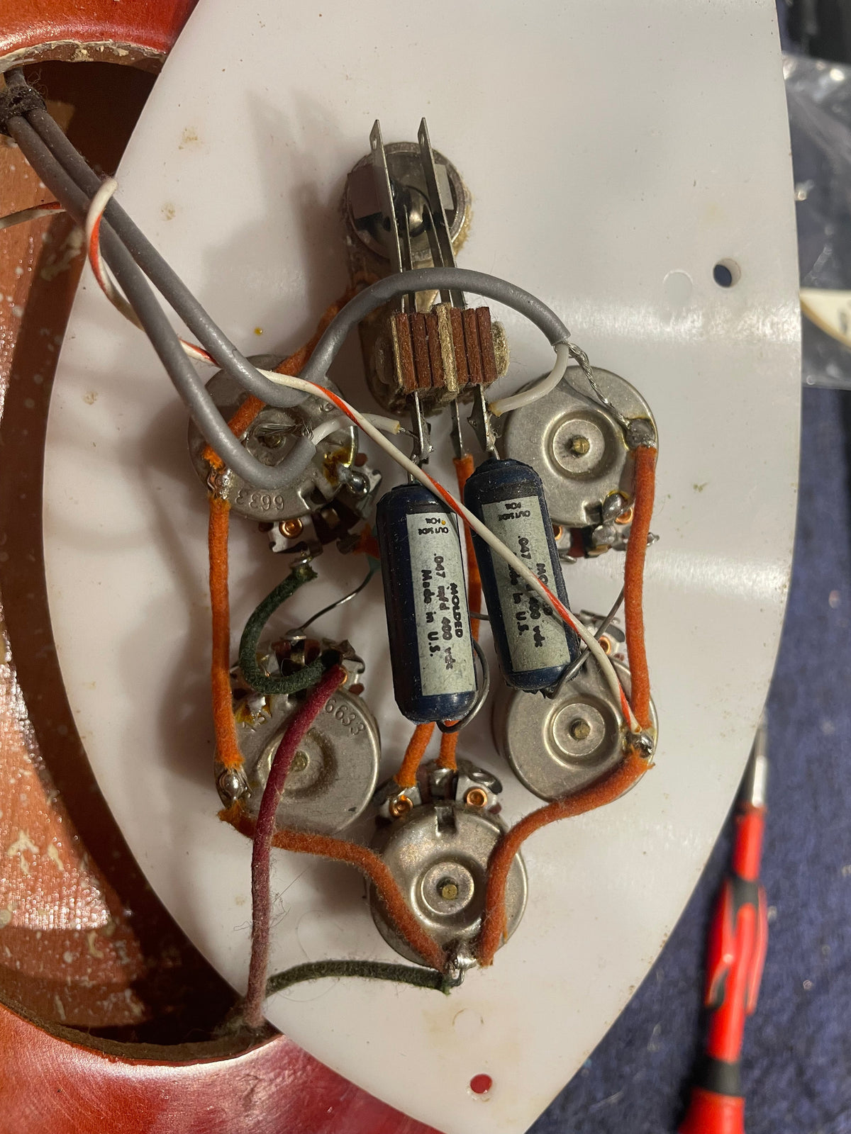 Rickenbacker 330 Fireglo 1968 - View 10 | MusicMarket