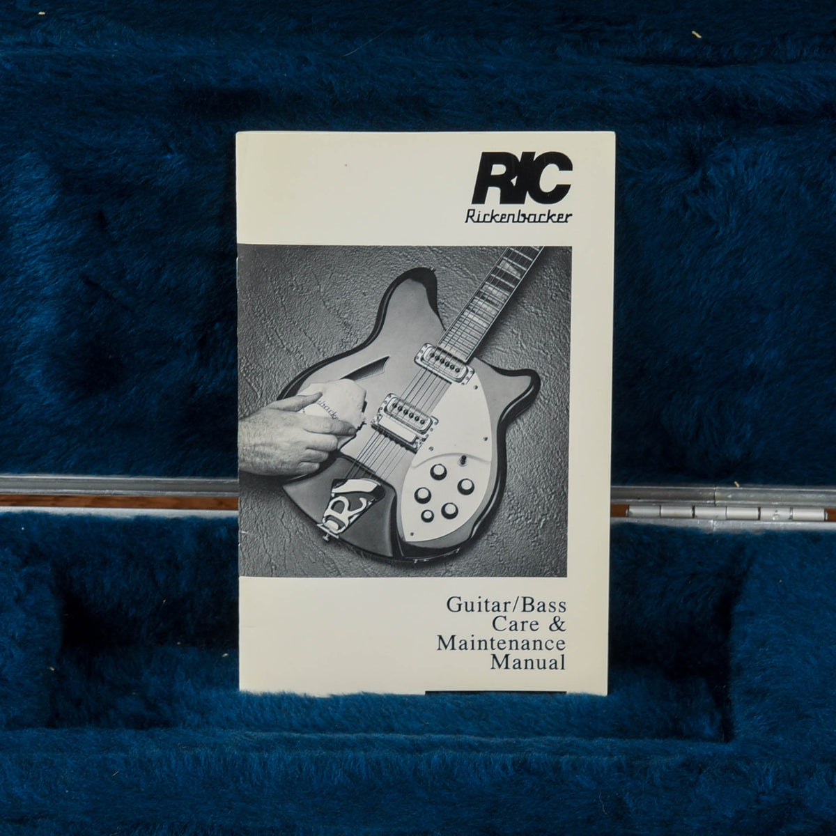 Rickenbacker 330 Fireglo 1996 - View 10 | MusicMarket