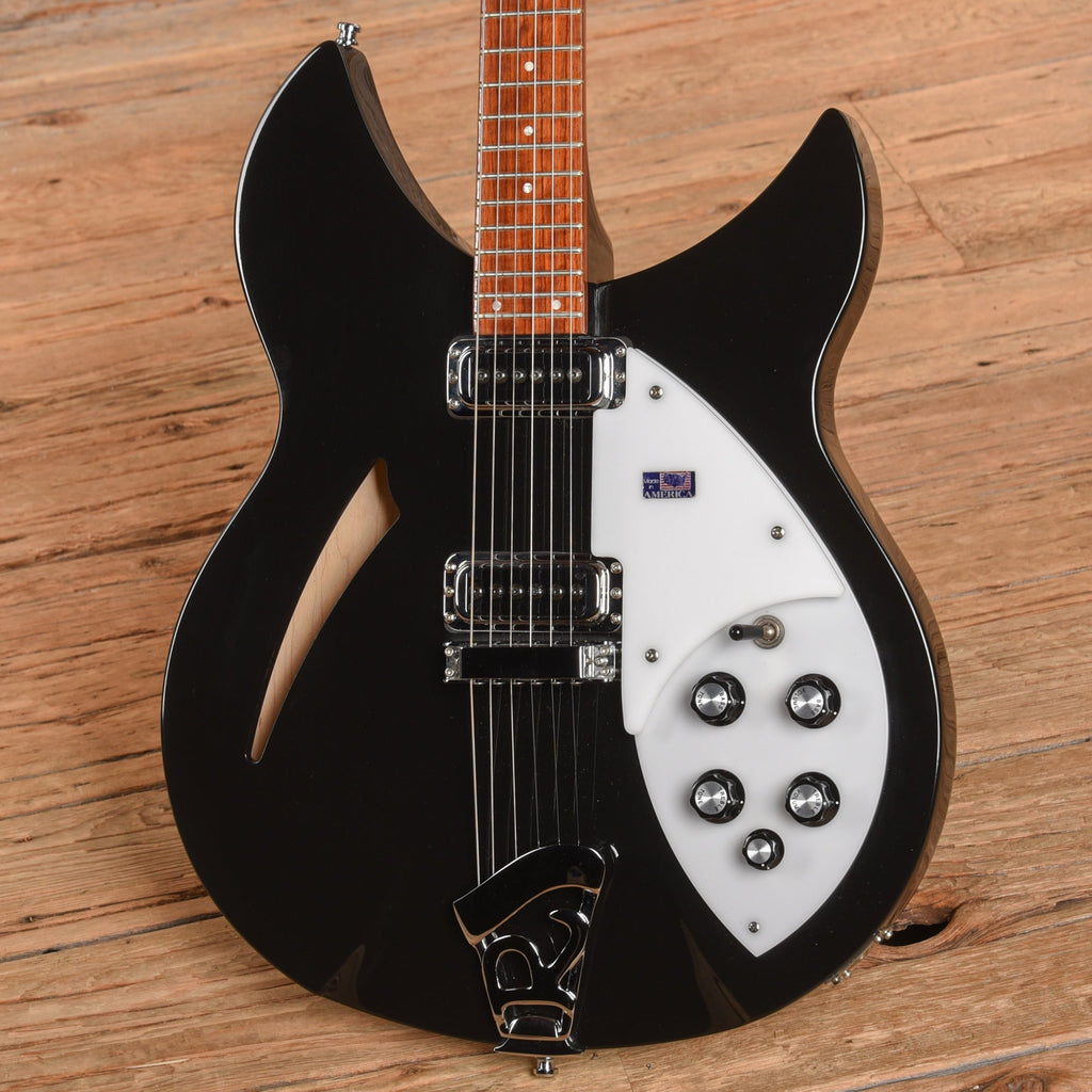 Rickenbacker 330 Jetglo 2008 - View 2 | MusicMarket