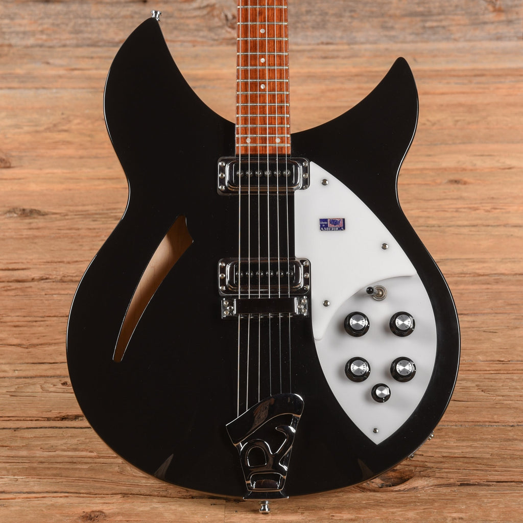 Rickenbacker 330 Jetglo 2008 - MusicMarket