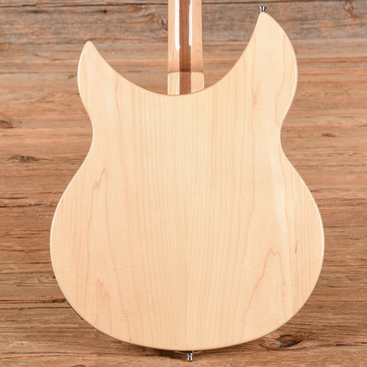 Rickenbacker 330 Mapleglo 2023 - View 3 | MusicMarket