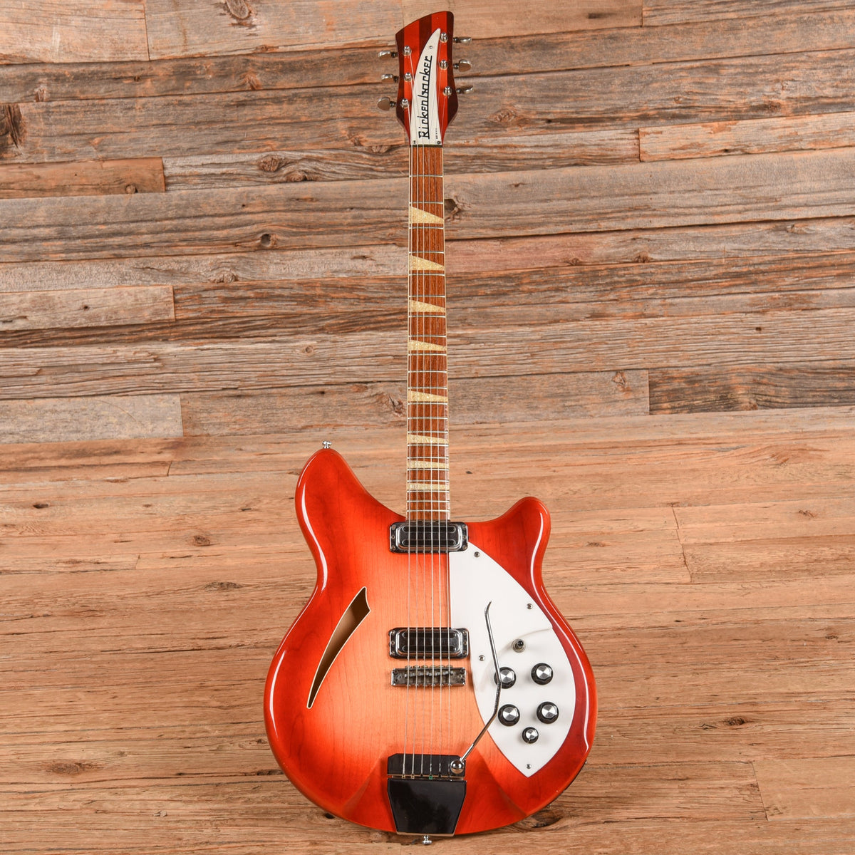 Rickenbacker 365 Fireglo 1965 - View 4 | MusicMarket