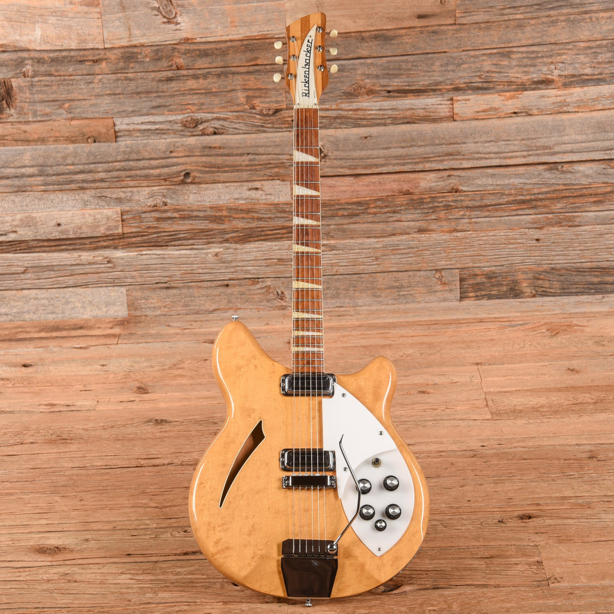 Rickenbacker 365 Mapleglo 1968 - View 4 | MusicMarket