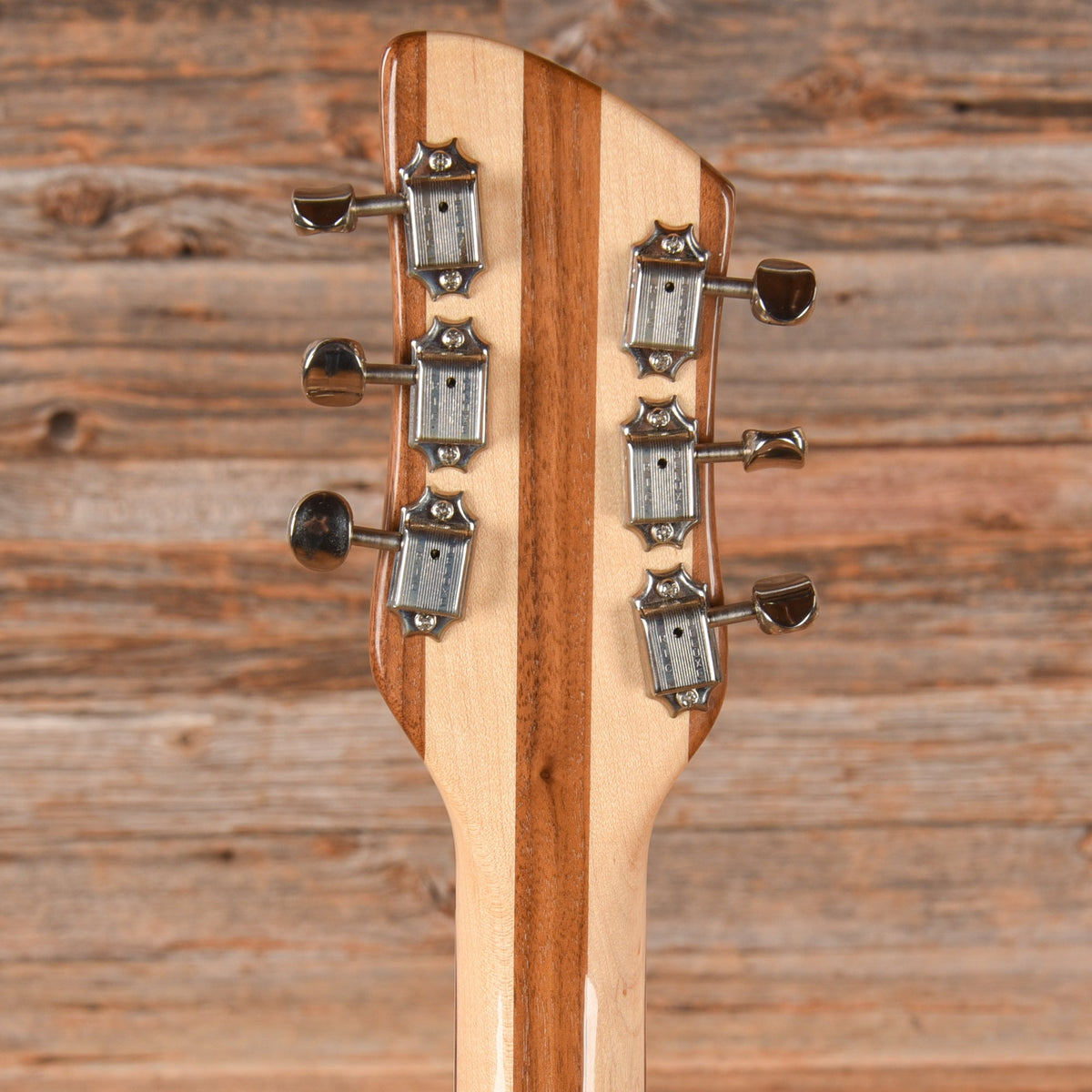 Rickenbacker 381V69 Mapleglo 2019 - View 7 | MusicMarket