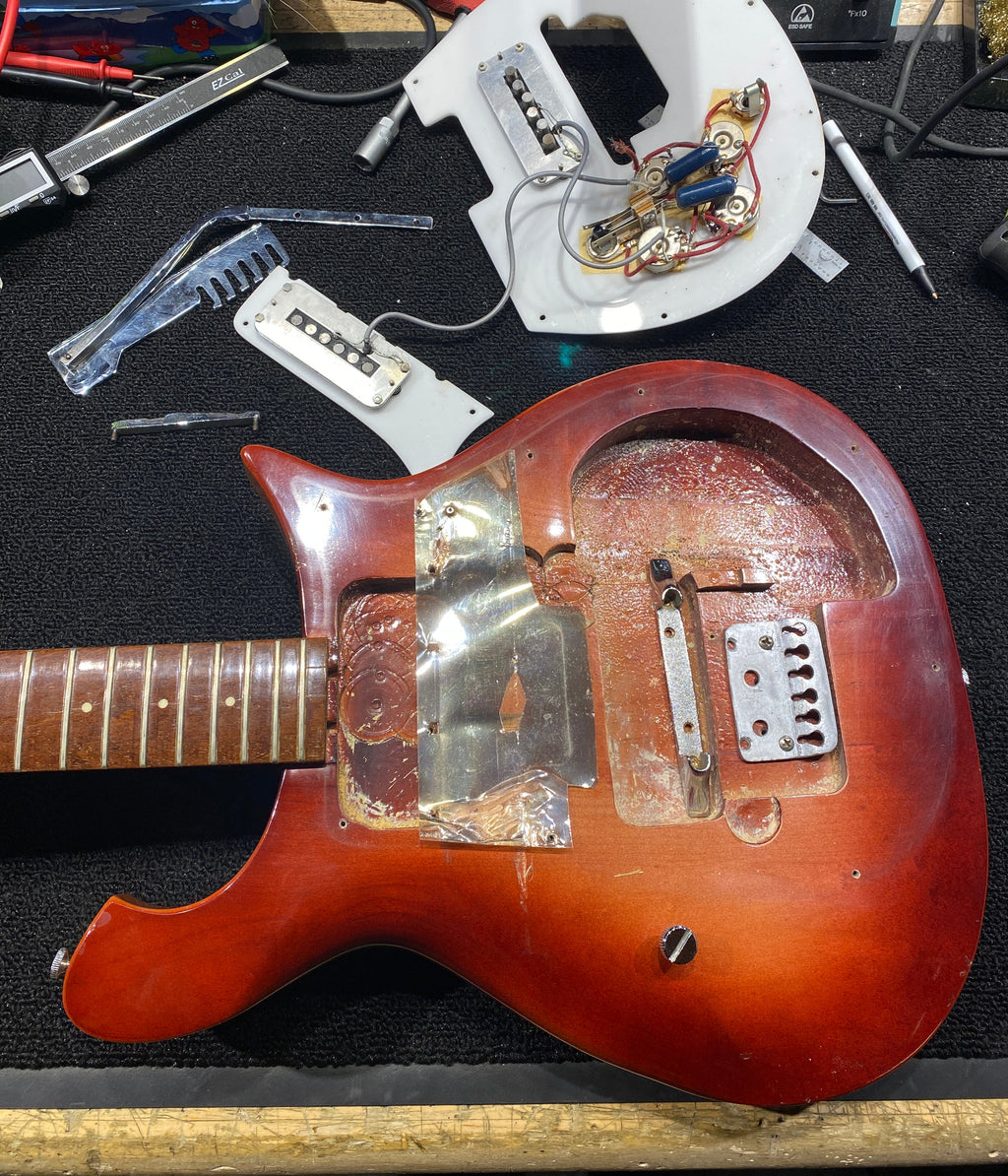 Rickenbacker 456/12 Fireglo 1967 - View 10 | MusicMarket