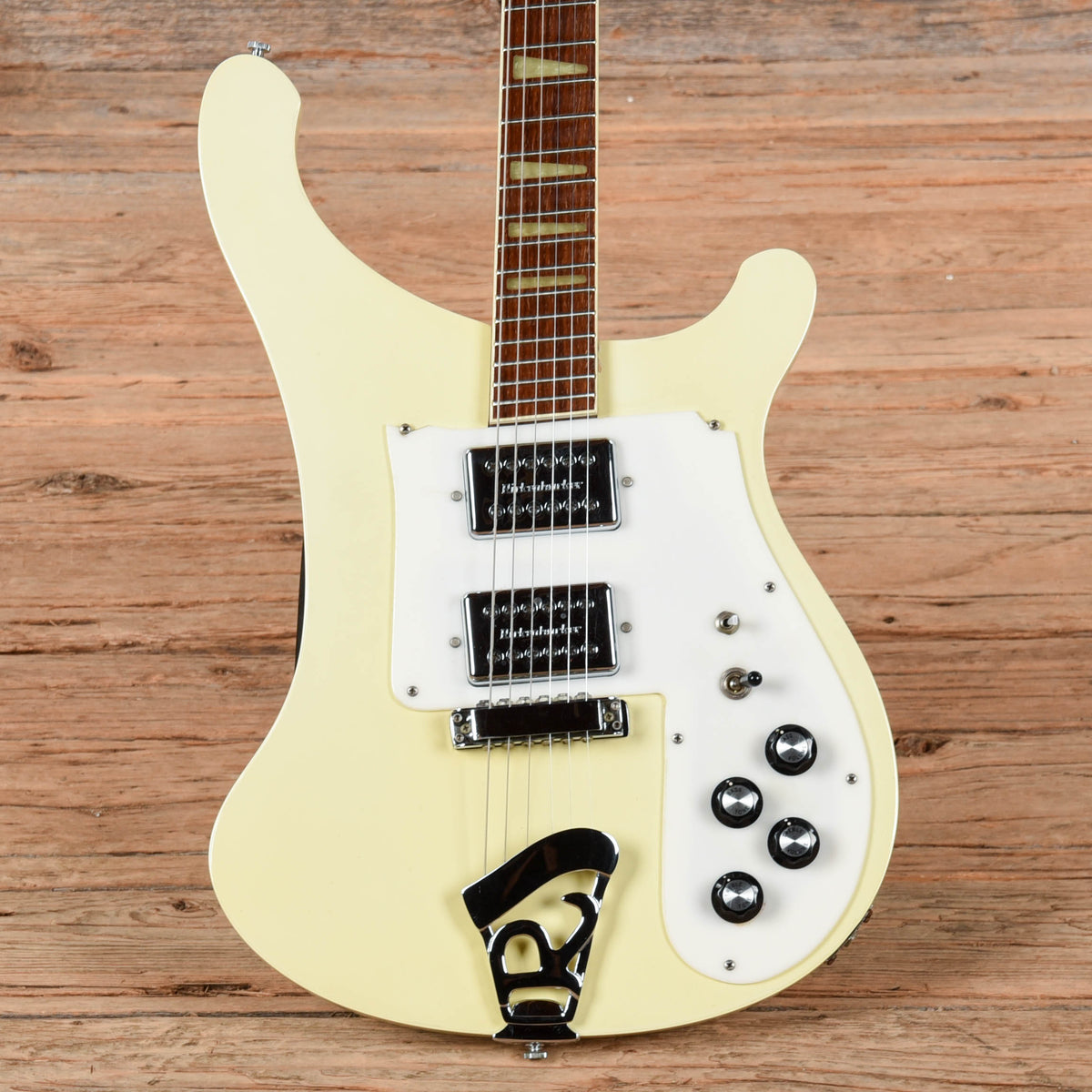 Rickenbacker 481 White 1975 - MusicMarket