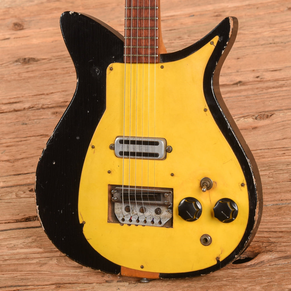 Rickenbacker Model 1000 Jetglo 1957 - View 2 | MusicMarket