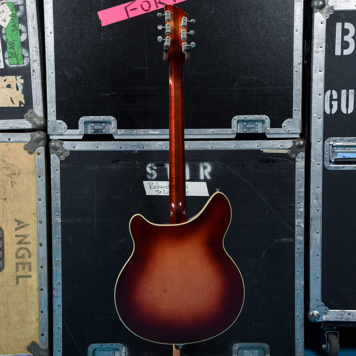 Rickenbacker 370 Fireglo 1968 - View 2 | MusicMarket