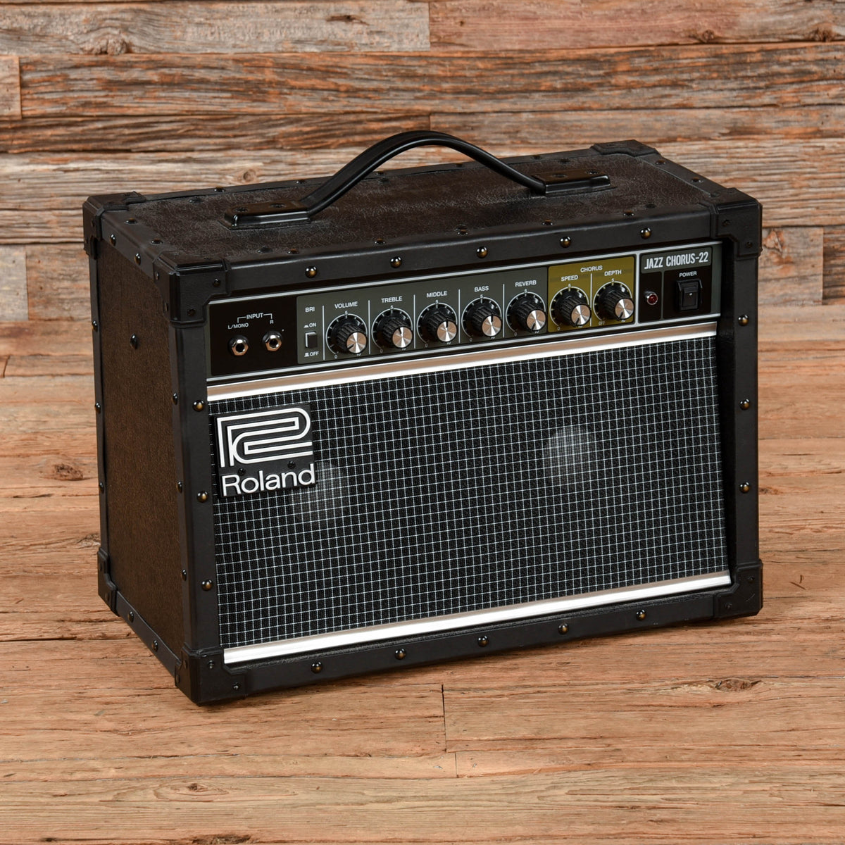 Roland JC-22 Jazz Chorus 2-Channel 30-Watt 2x6.5" Guitar Combo - MusicMarket