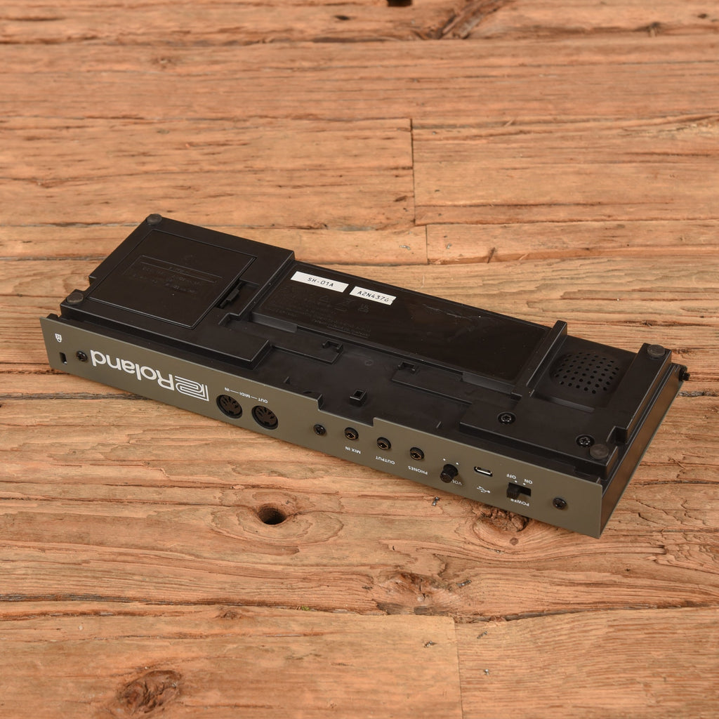 Roland SH-01A Boutique Series Monophonic Synthesizer Module - View 2 | MusicMarket