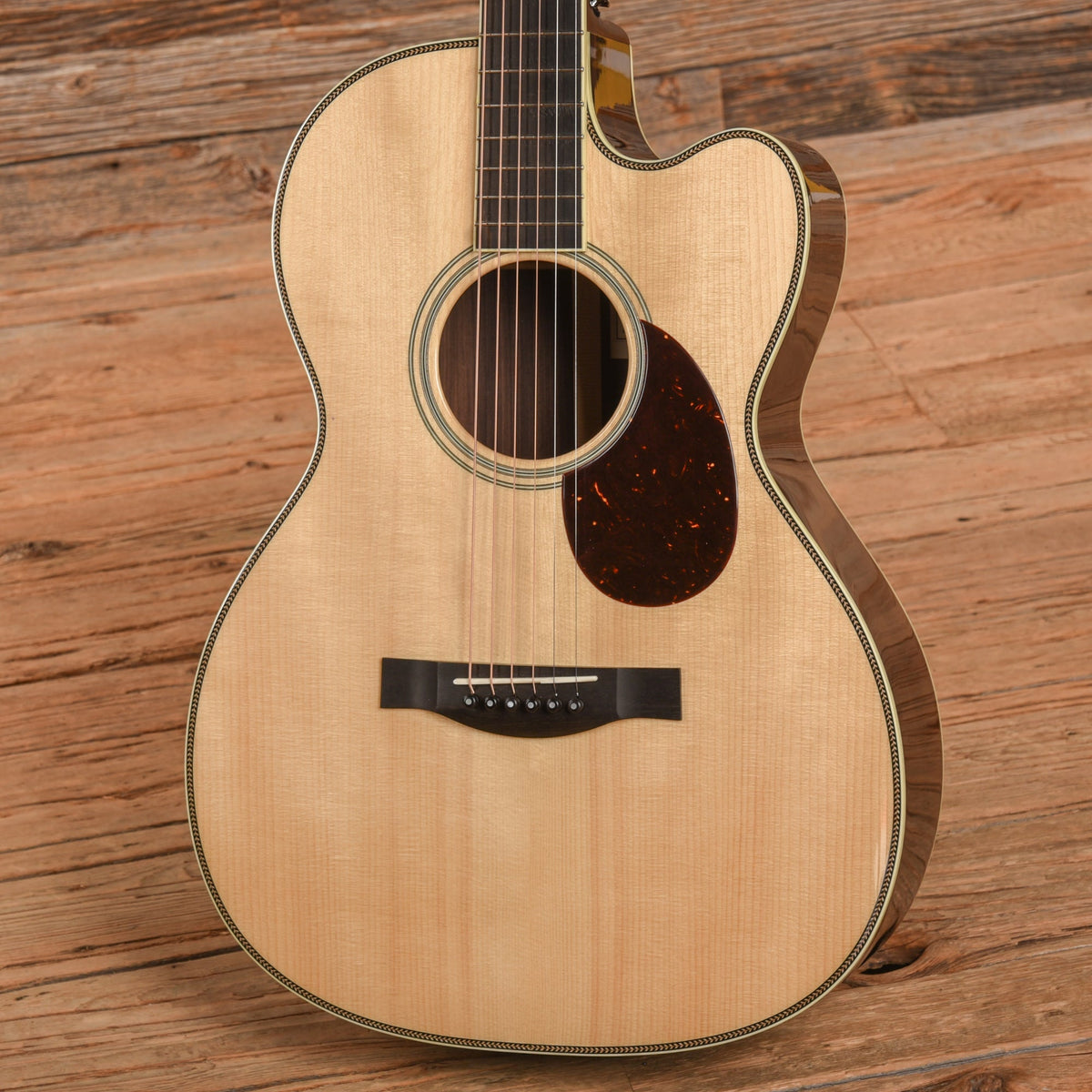 Santa Cruz Custom 000 Natural - View 2 | MusicMarket