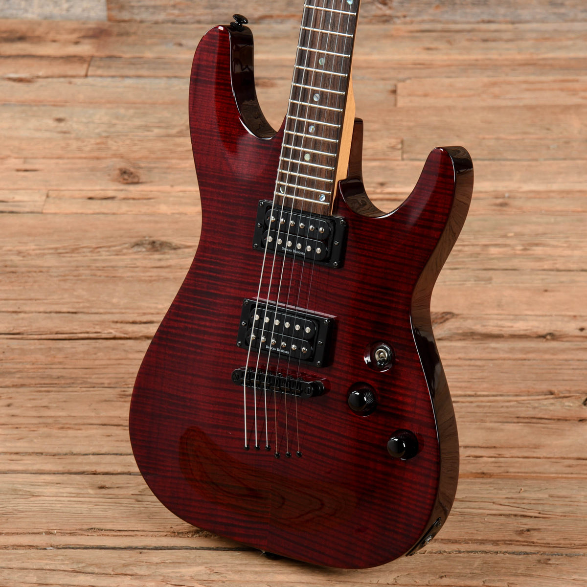 Schecter Diamond Series Gryphon Red 2005 - View 2 | MusicMarket