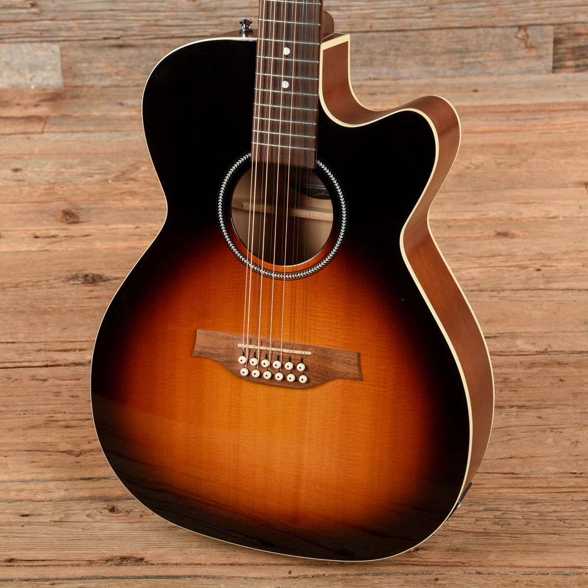 Seagull S12 CH CW Spruce GT Presys II Sunburst - View 2 | MusicMarket