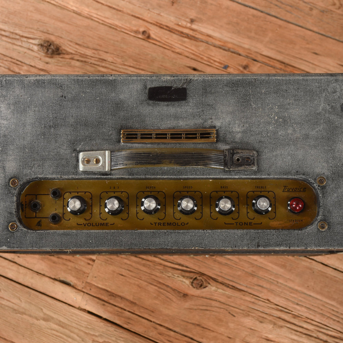 Selmer Stadium 19T 15-Watt 1x12" Guitar Combo Amp - View 3 | MusicMarket