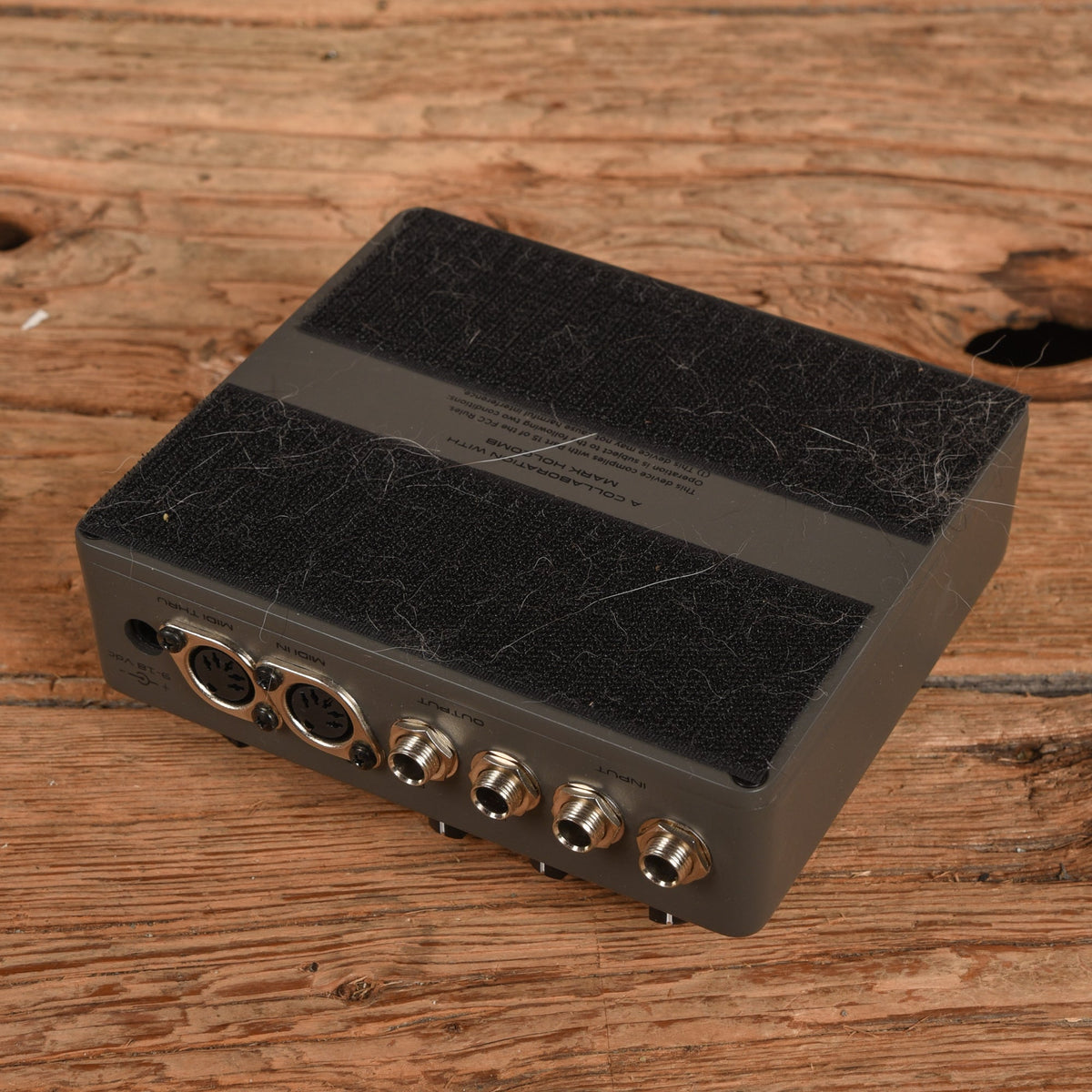 Seymour Duncan Dark Sun Mark Holcomb Signature Digital Delay + Reverb - View 2 | MusicMarket