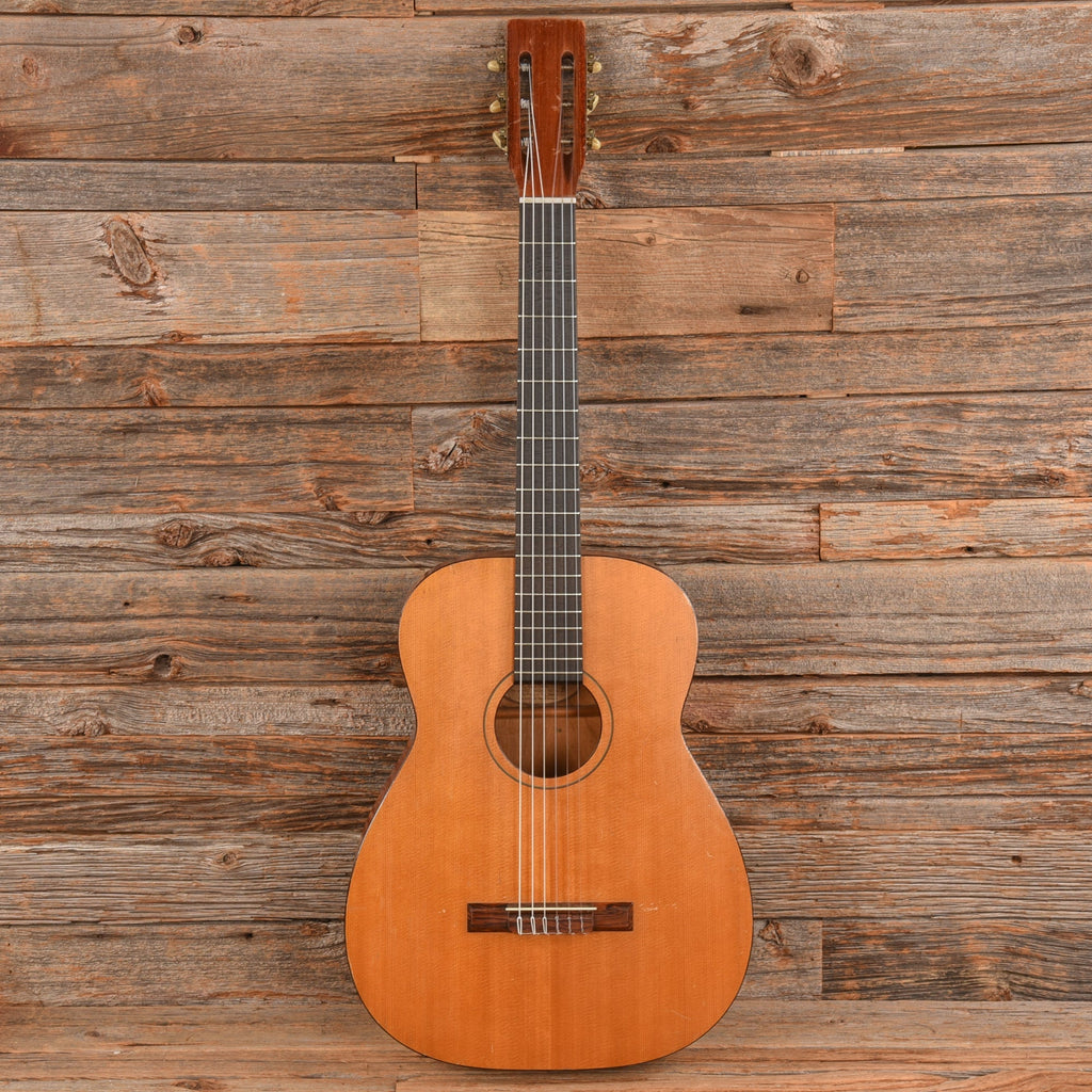 Silvertone Classical Guitar Natural 1960s - View 4 | MusicMarket