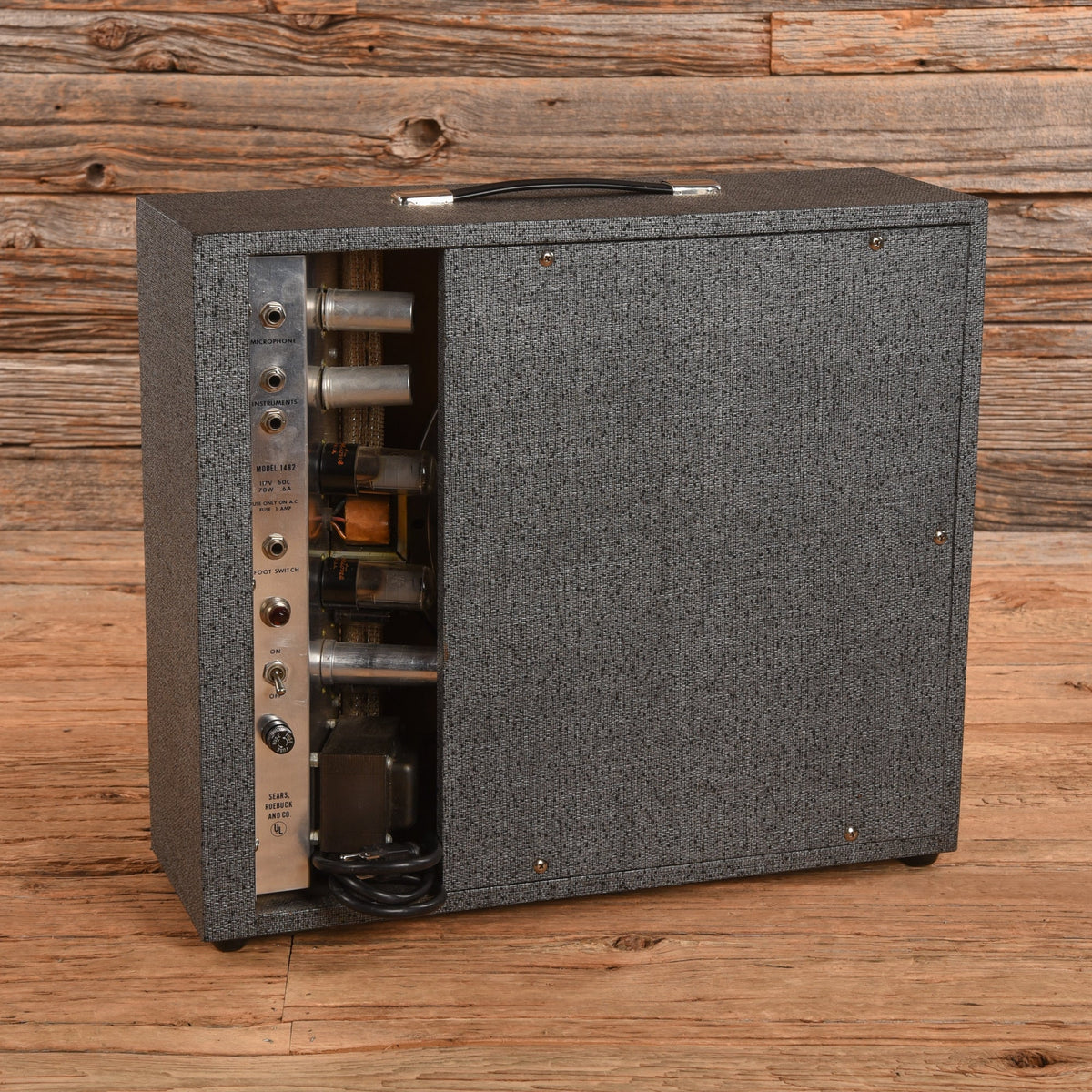 Silvertone Model 1482 5-Watt 1x12 Guitar Combo 1960s - View 2 | MusicMarket
