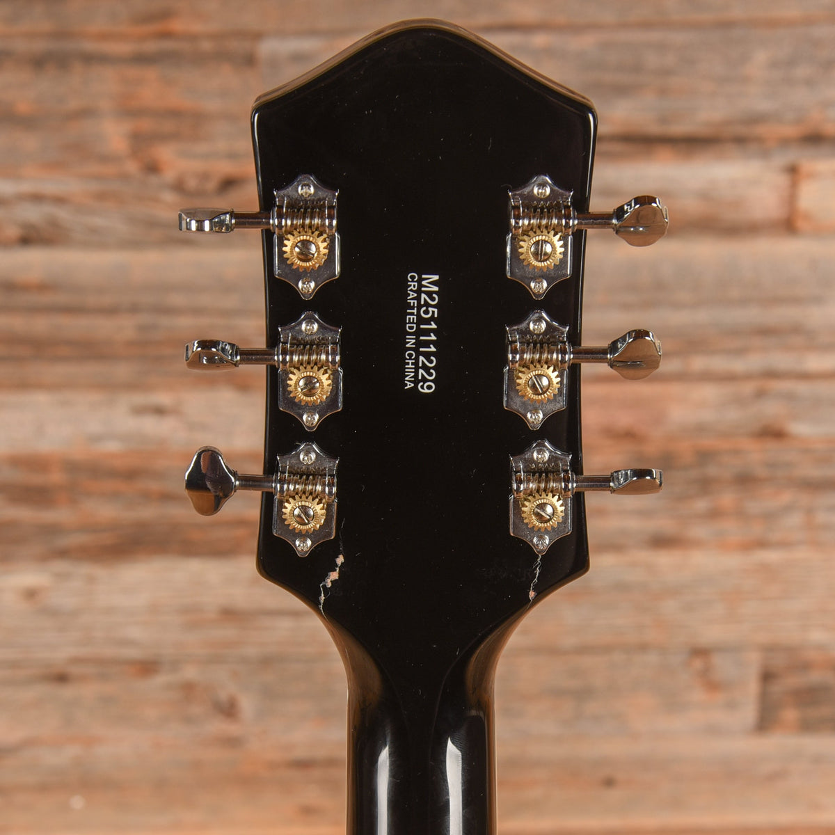 Silvertone 1446 TTSB Single Cut Semi-Hollow Electric Guitar w/ Trapeze Tailpiece Tobacco Sunburst - View 7 | MusicMarket