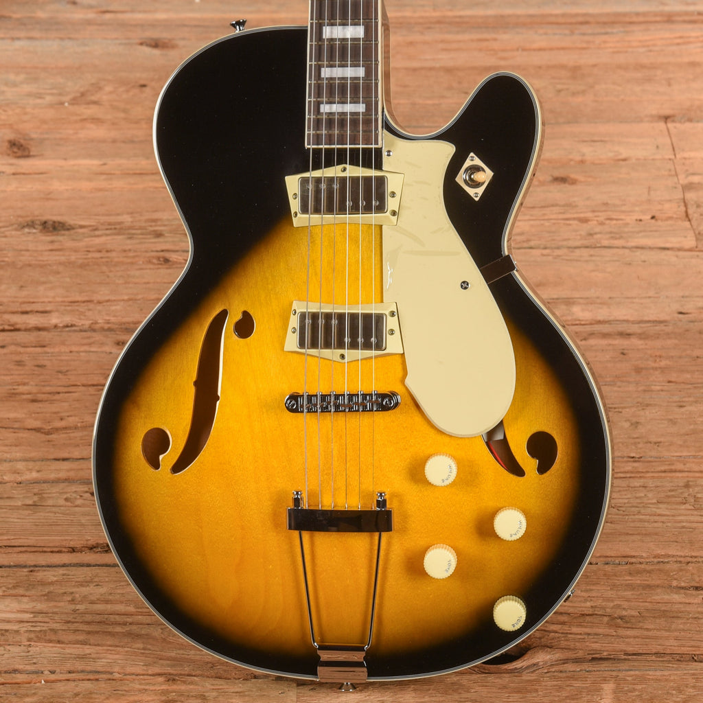 Silvertone 1446 TTSB Single Cut Semi-Hollow Electric Guitar w/ Trapeze Tailpiece Tobacco Sunburst - View 2 | MusicMarket