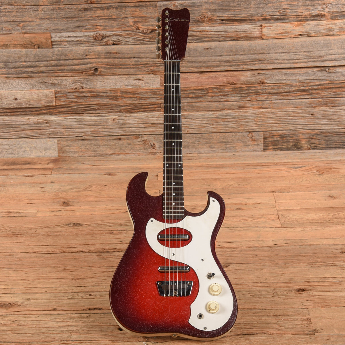 Silvertone 1449/1457 Red Burst 1963 - View 4 | MusicMarket