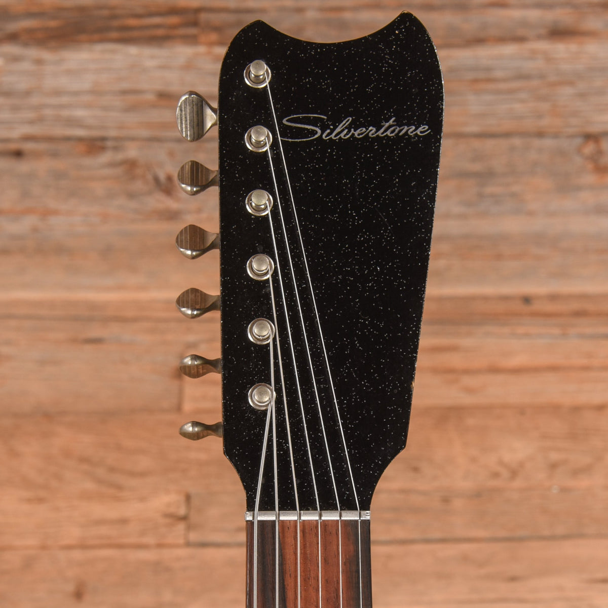 Silvertone Model 1448 w/ Amp in Case Black 1960s - View 6 | MusicMarket