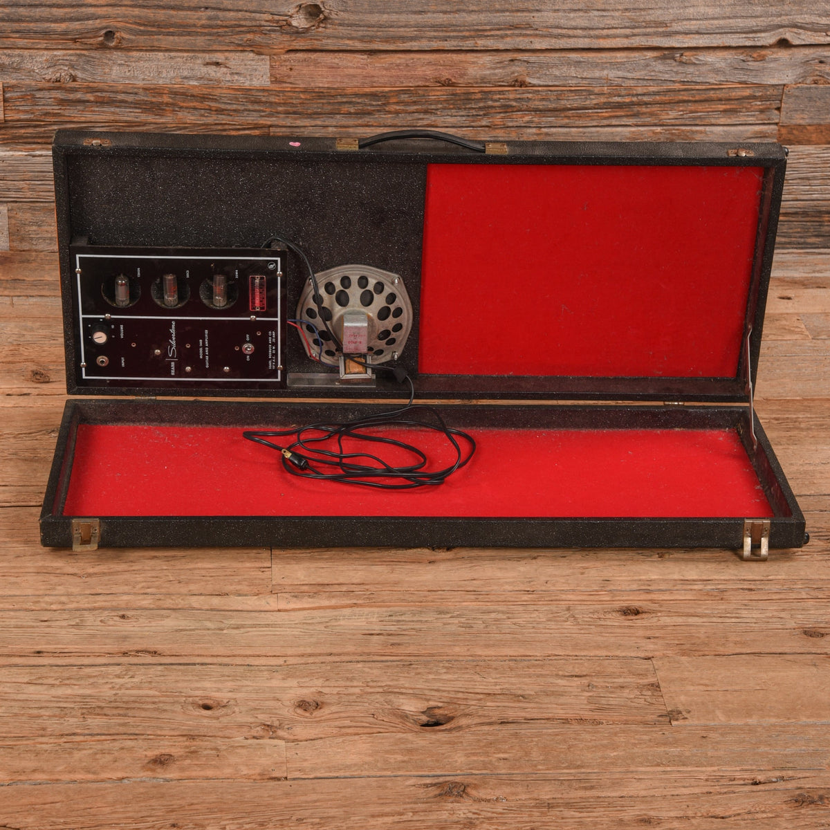 Silvertone Model 1448 w/ Amp in Case Black 1960s - View 9 | MusicMarket