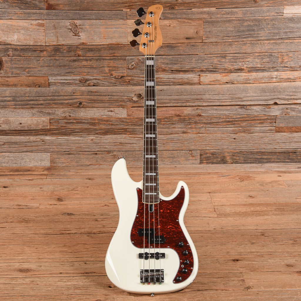 Sire 2nd Gen P7 White 2025 - View 4 | MusicMarket