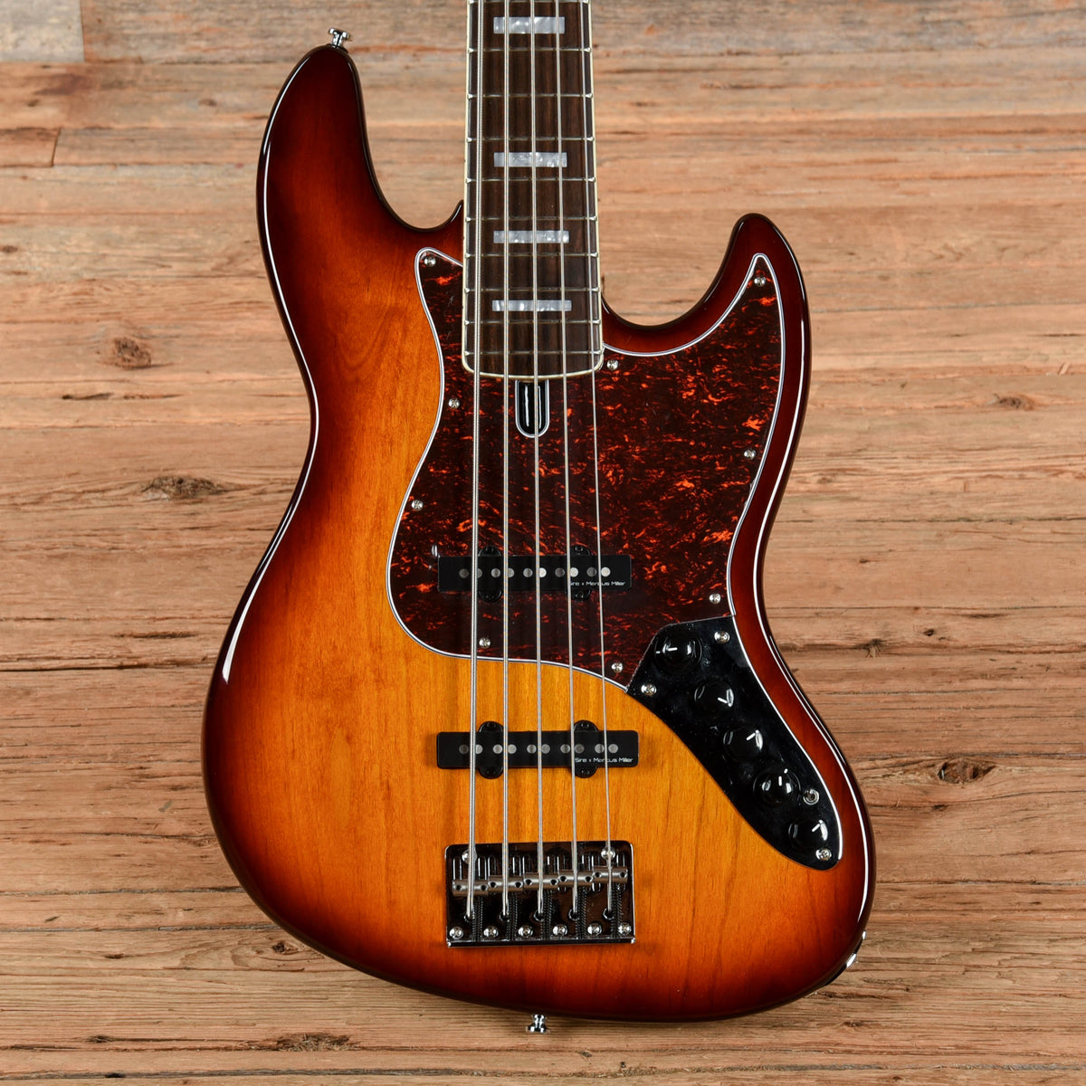 Sire Marcus Miller V7 5-String Sunburst 2024 - MusicMarket