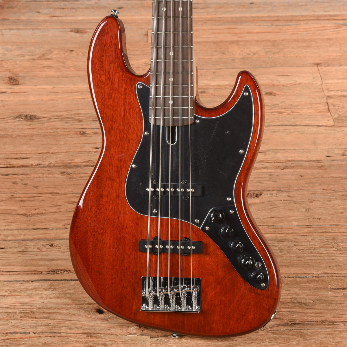 Sire Marcus Miller V3 5-String Red 2018 - View 2 | MusicMarket