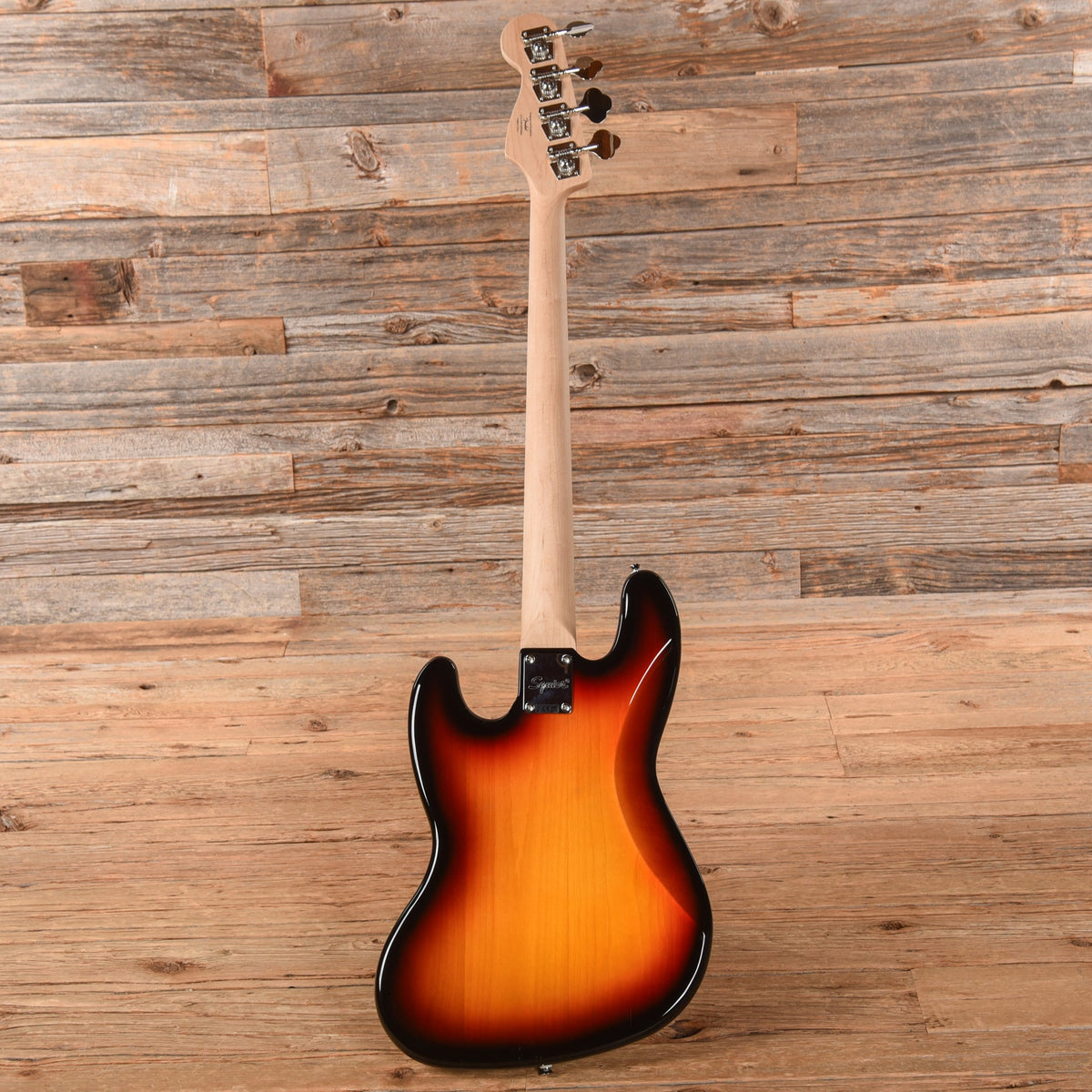 Squier Affinity Jazz Bass 3-Tone Sunburst - View 5 | MusicMarket