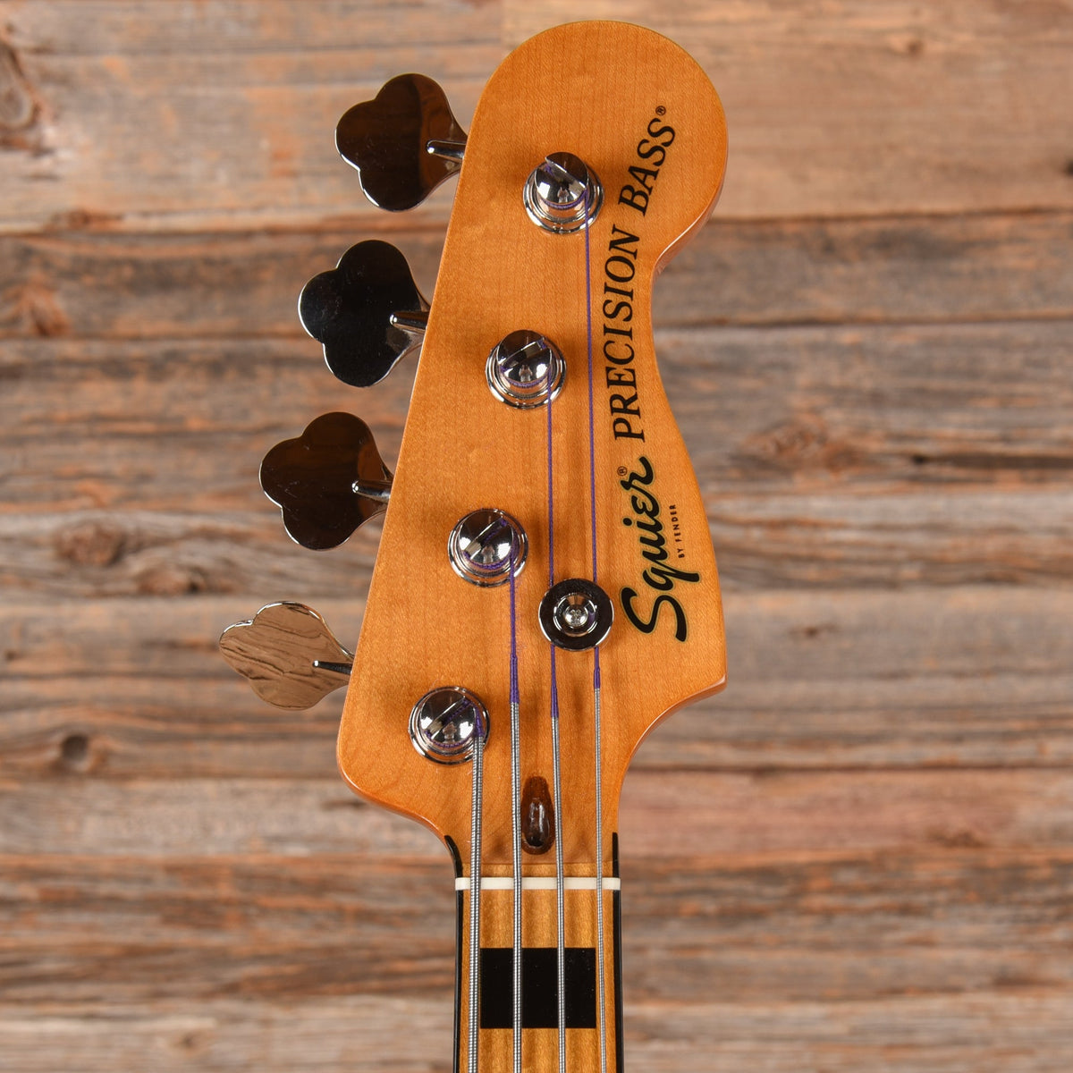 Squier Classic Vibe '70s Precision Bass Surf Green 2022 - View 6 | MusicMarket