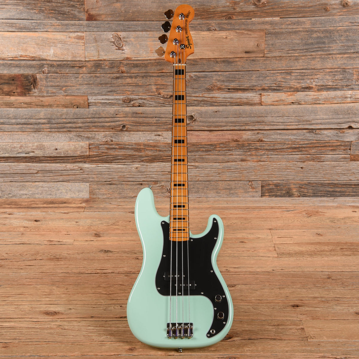 Squier Classic Vibe '70s Precision Bass Surf Green 2022 - View 4 | MusicMarket