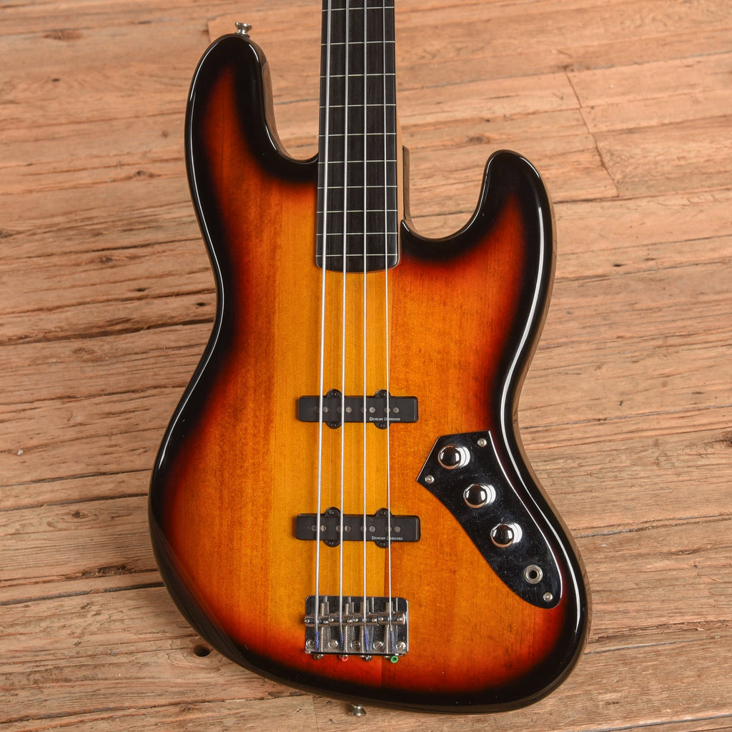 Squier Vintage Modified Fretless Jazz Bass Sunburst - View 2 | MusicMarket
