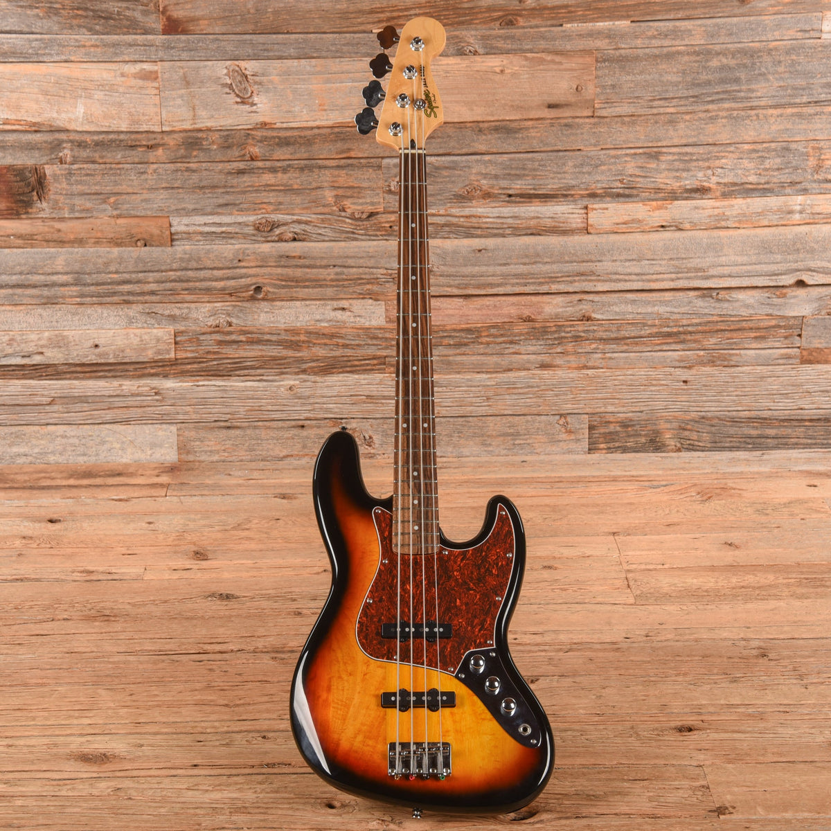 Squier Vintage Modified Jazz Bass Sunburst 2016 - View 4 | MusicMarket
