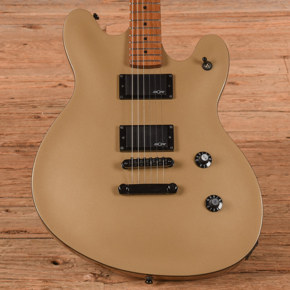 Squier Contemporary Active Starcaster Shoreline Gold 2021 - MusicMarket