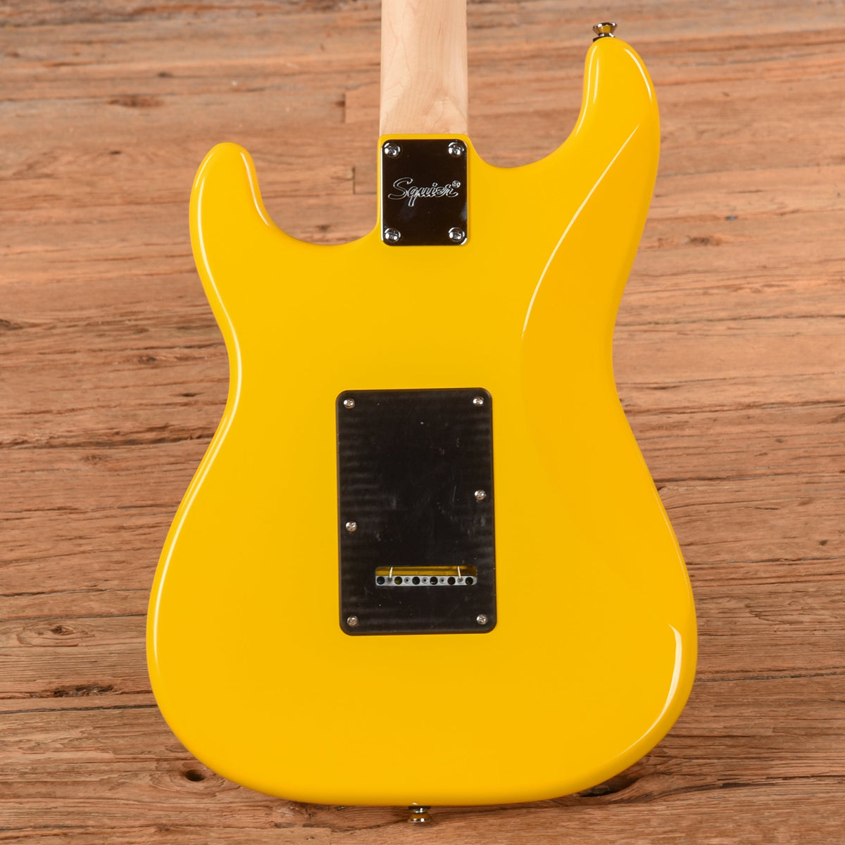 Squier FSR Affinity Stratocaster HSS Graffiti Yellow - View 3 | MusicMarket